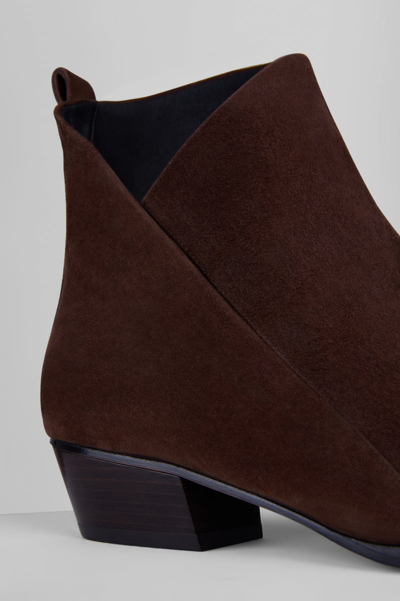 Load image into Gallery viewer, Cortina Boots in Bruciato Suede