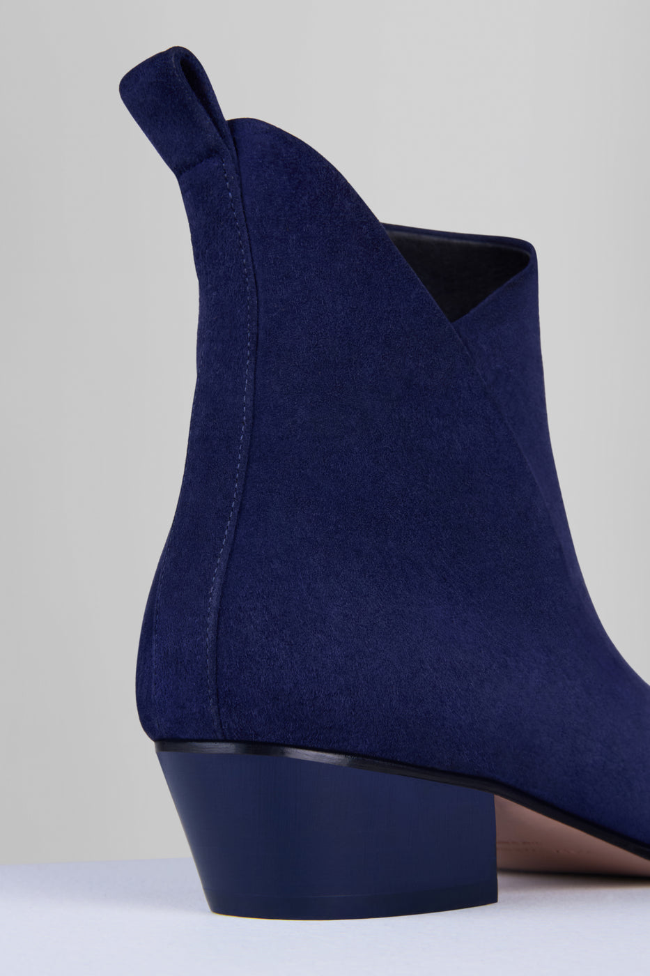 Load image into Gallery viewer, Cortina Boots in Midnight Suede