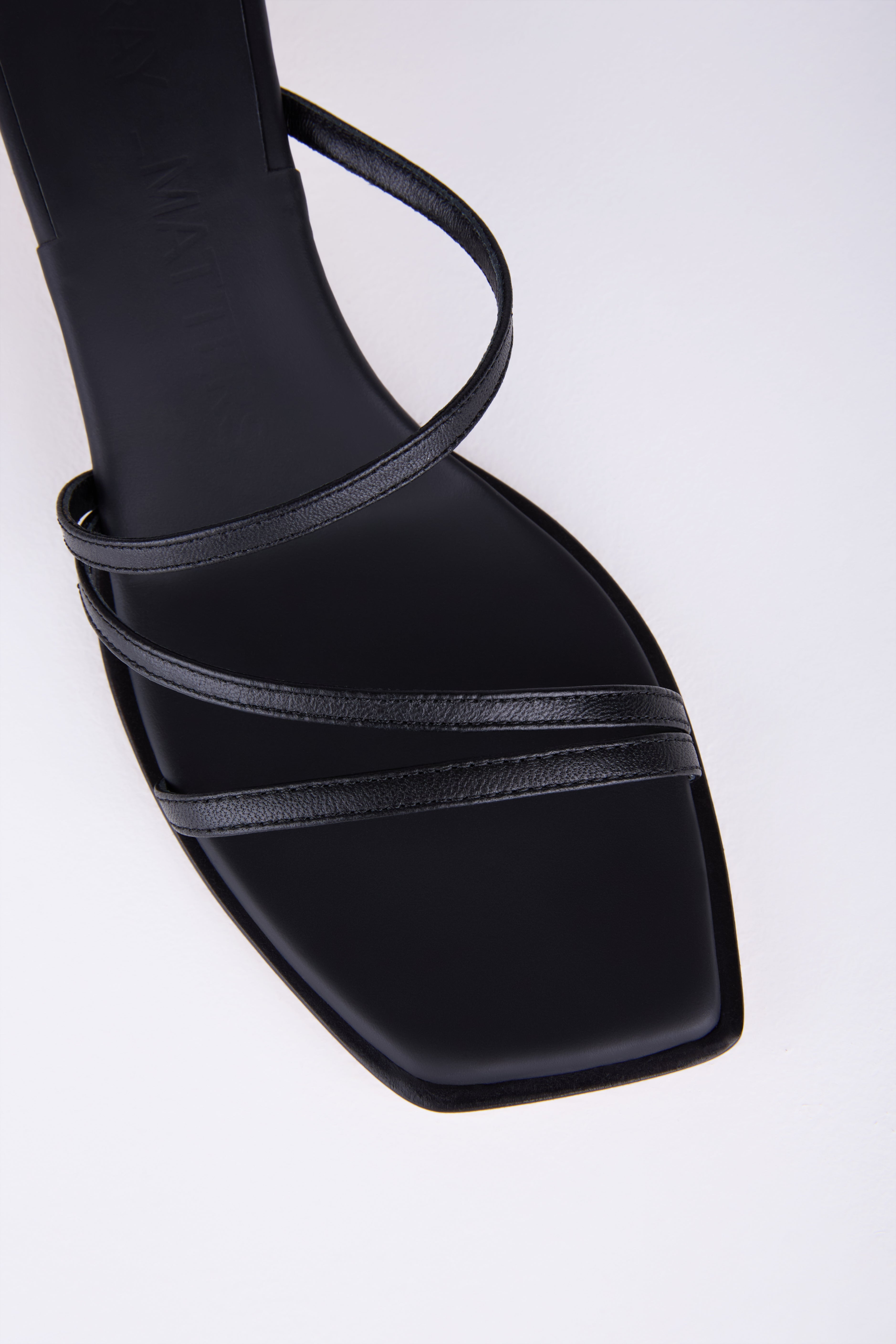 Gemma Sandals in Nero