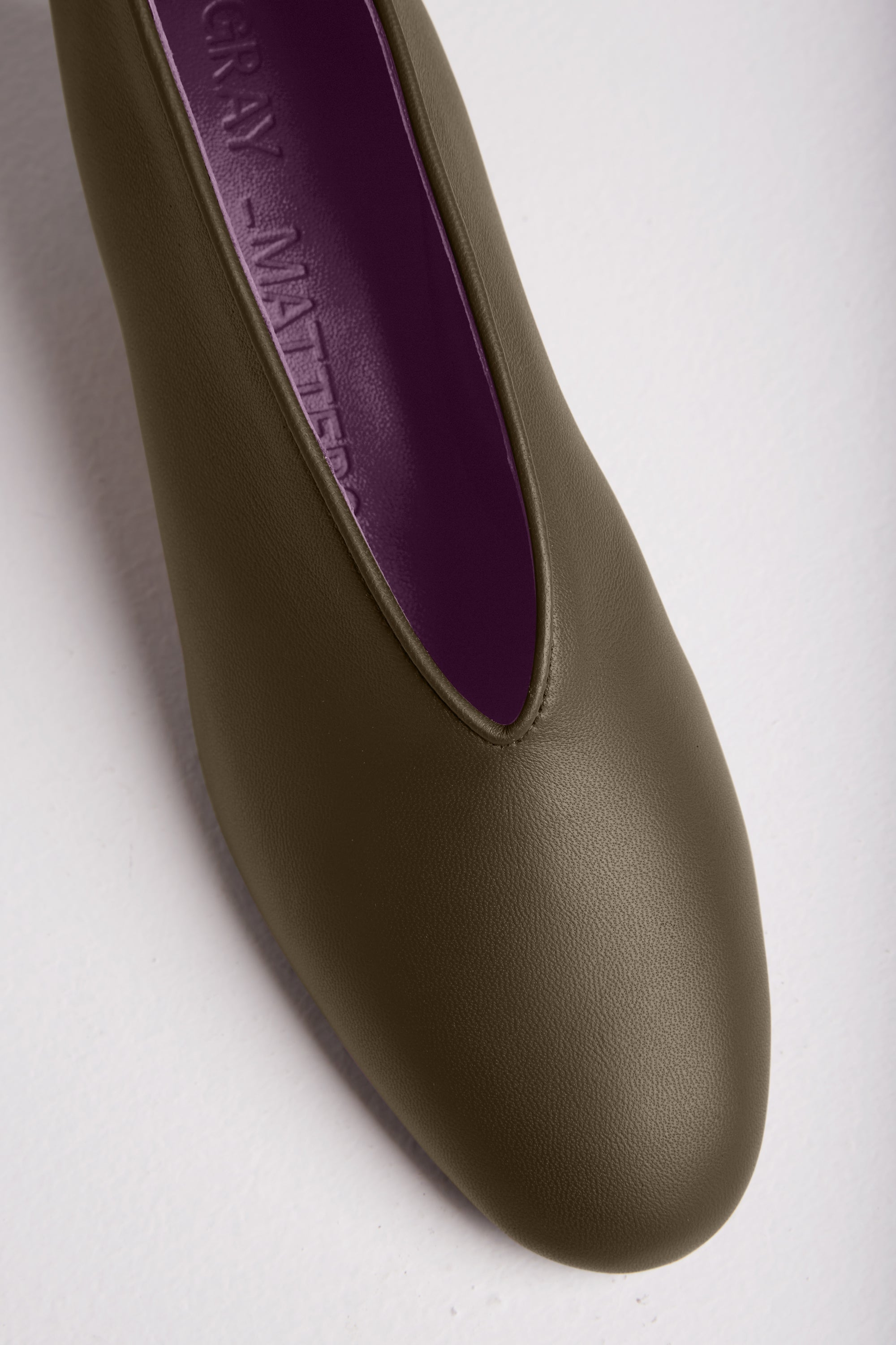 Mildred Classic in Verde Violetta