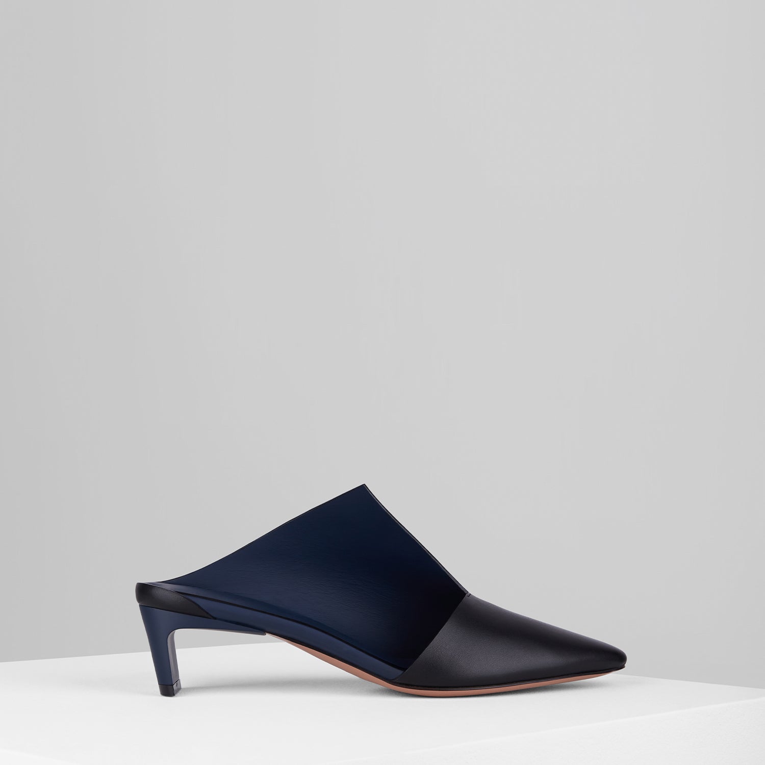 Mules GRAY MATTERS