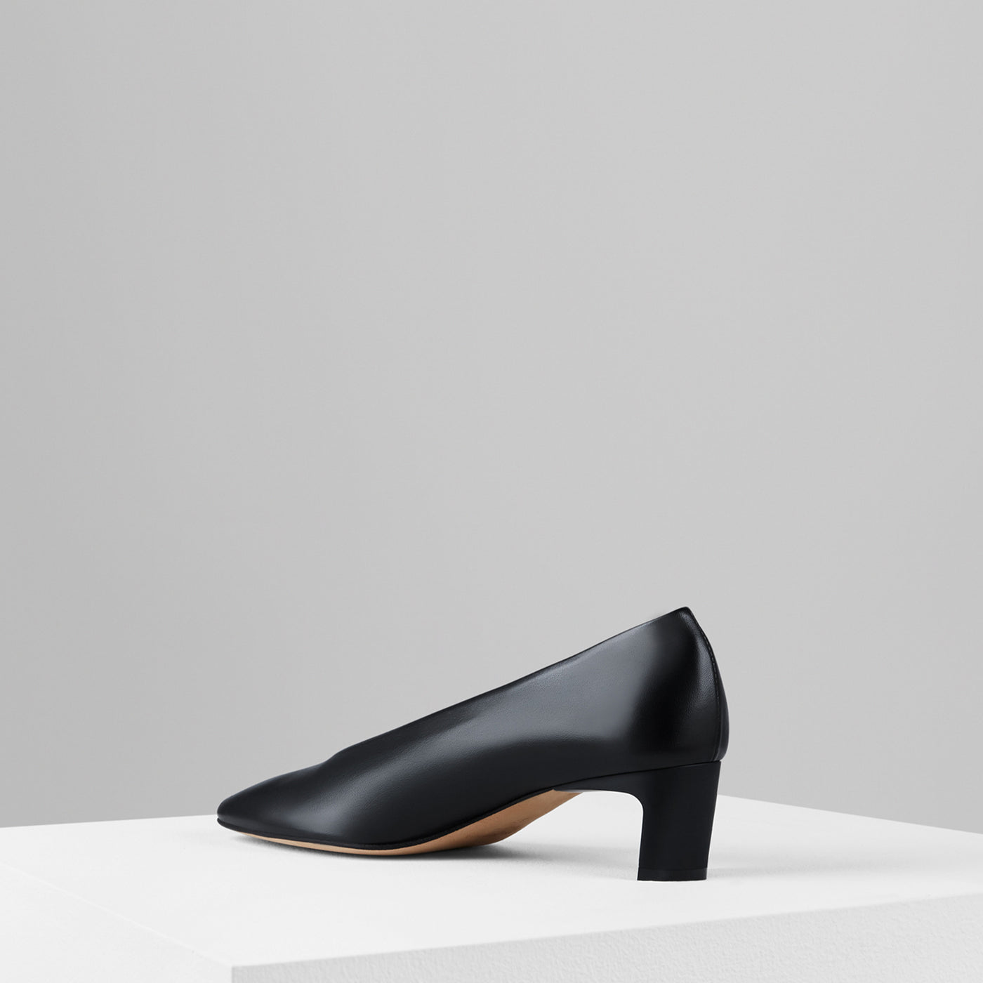 GRAY MATTERS | Clara Pumps Nero | Women's Designer Shoes