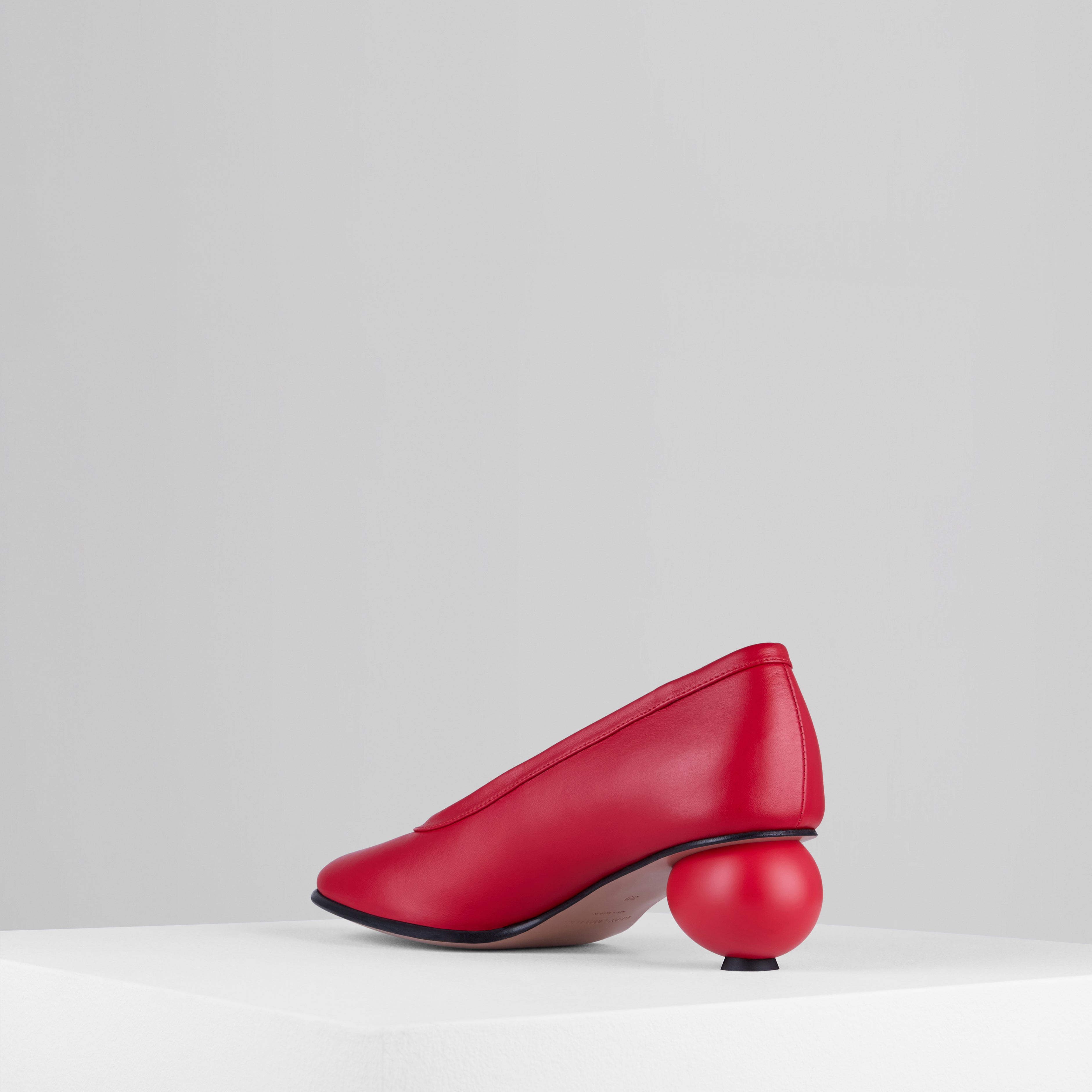 Egg Pumps in Rosso