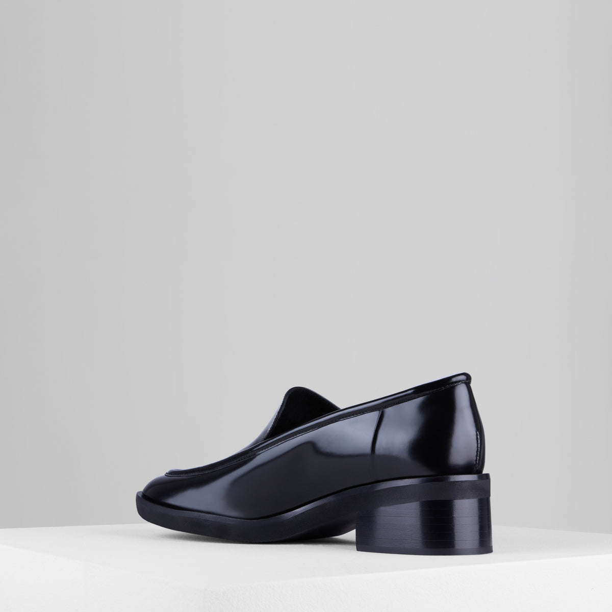 Carica l&#39;immagine nel visualizzatore di Gallery, Sammy Loafers in Nero