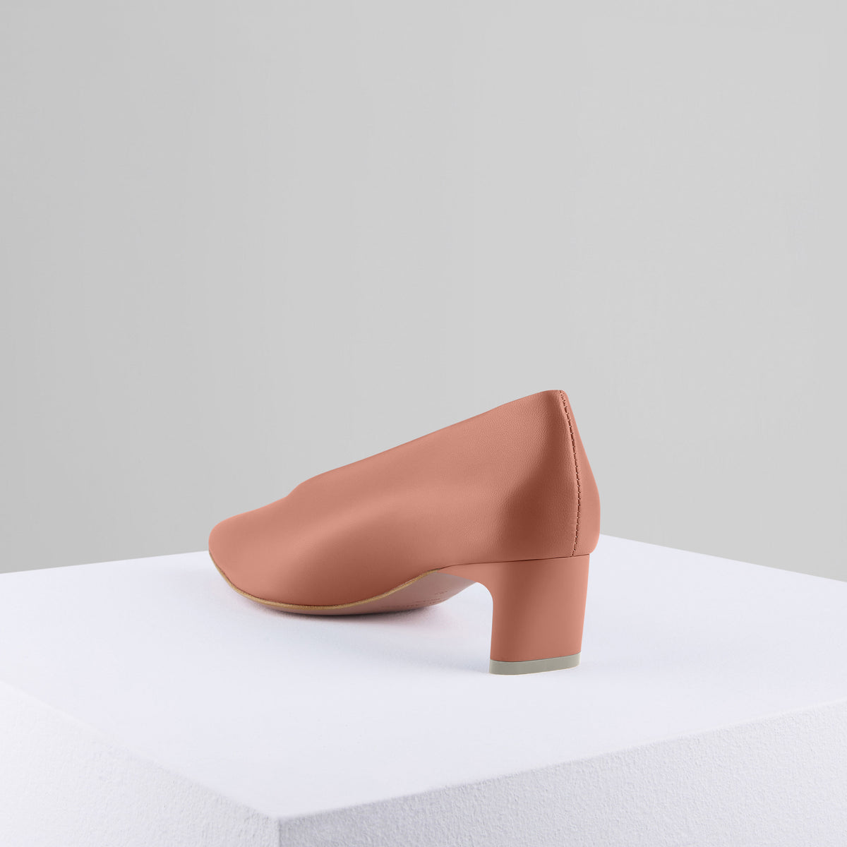 Load image into Gallery viewer, Clara Pumps in Dusty Rose