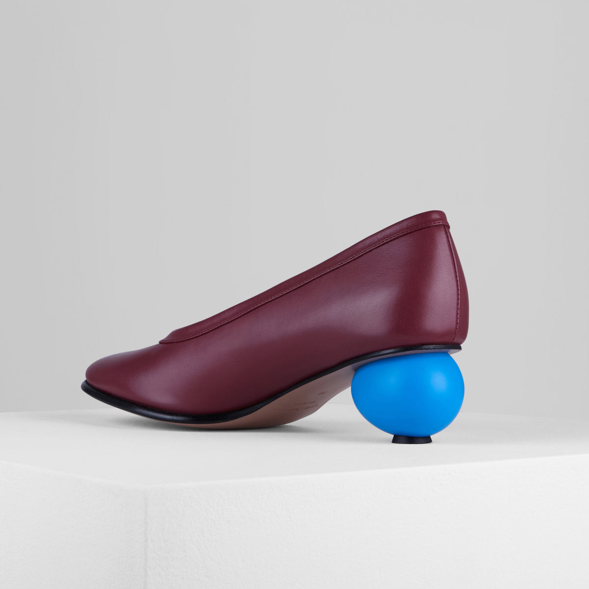 Carica l&#39;immagine nel visualizzatore di Gallery, Egg Pumps in Vino Turchese