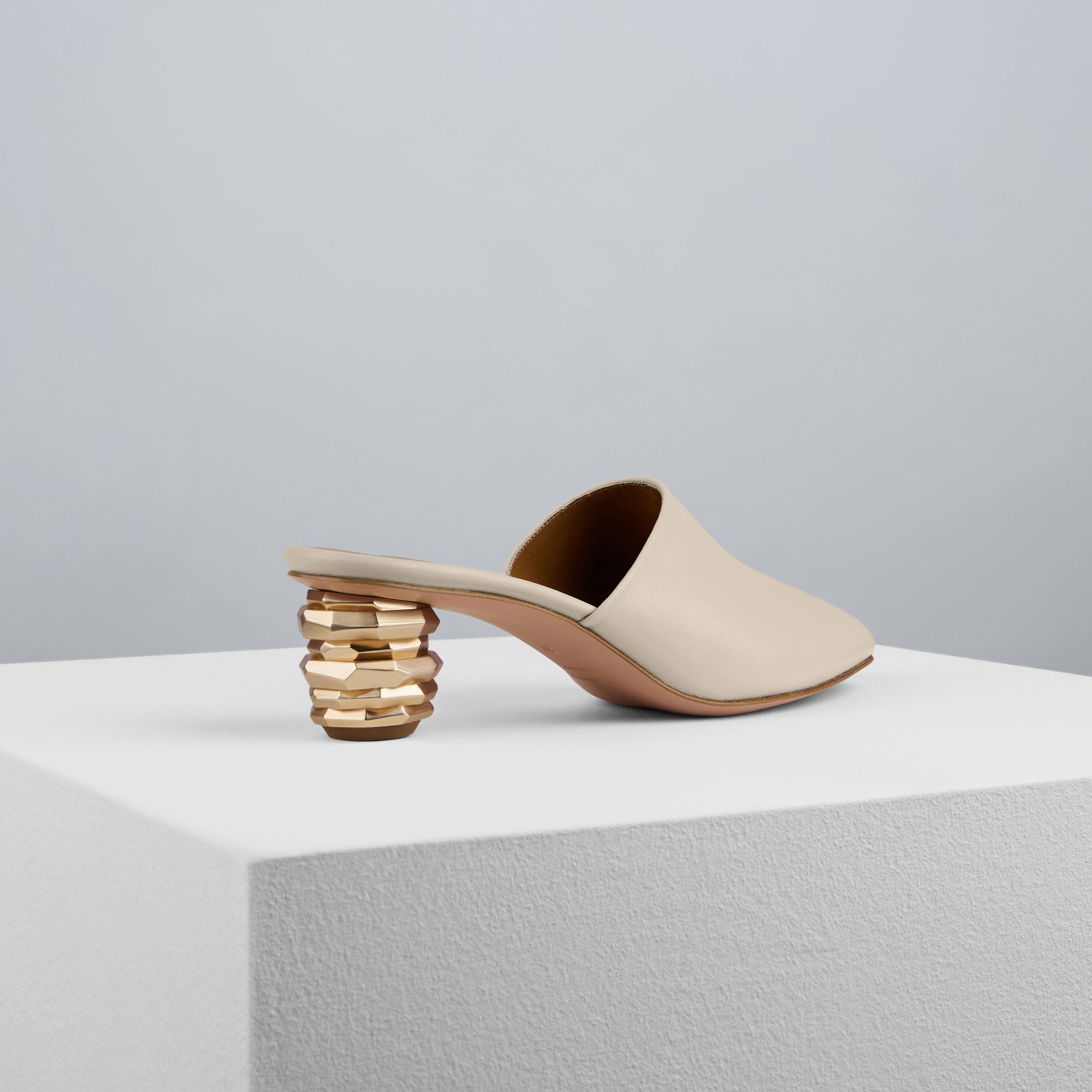 Gemma Mules in Conchiglia