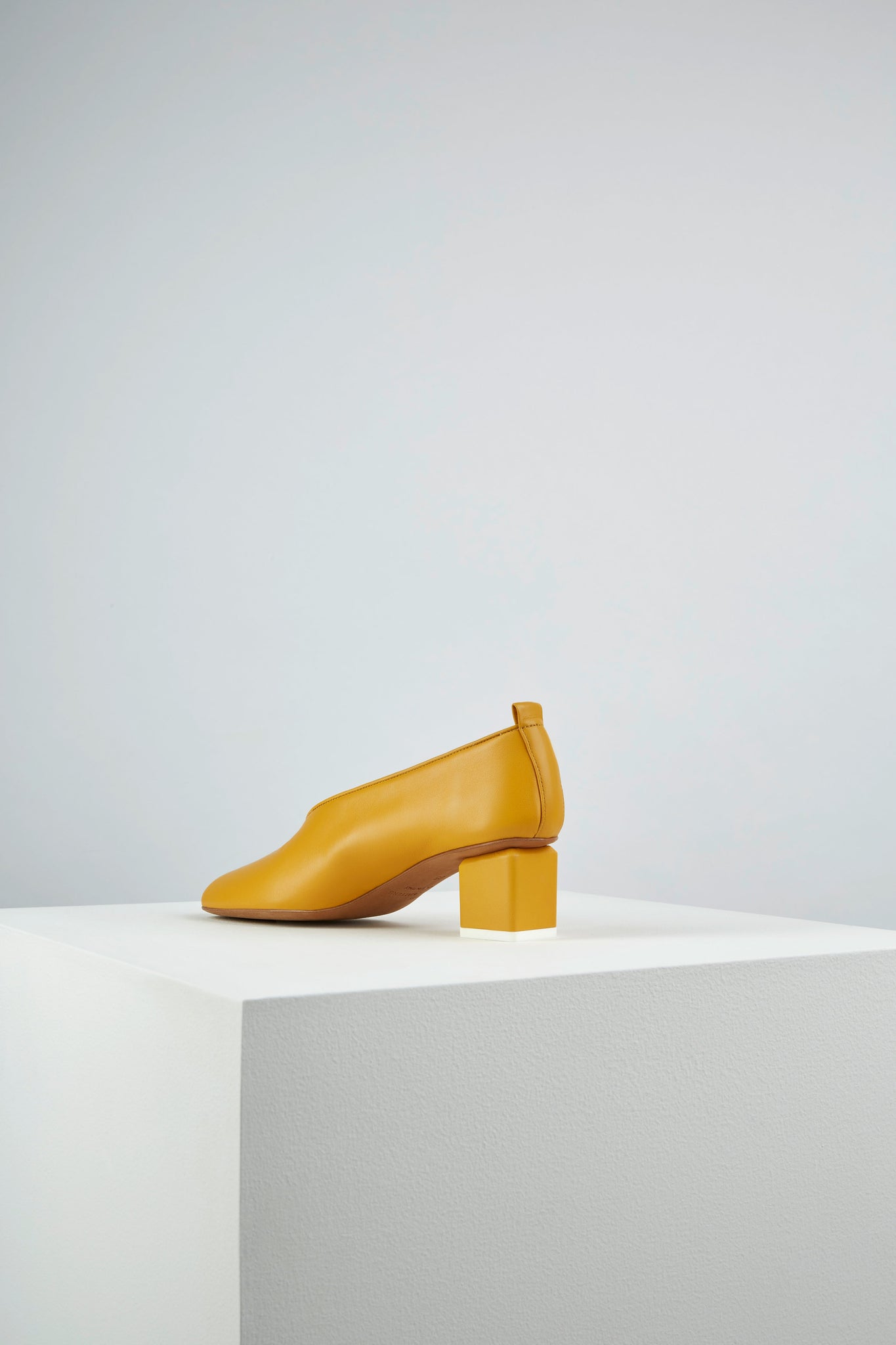 Inc.5 Solid Yellow Heels (38): Buy Inc.5 Solid Yellow Heels (38) Online at  Best Price in India | Nykaa